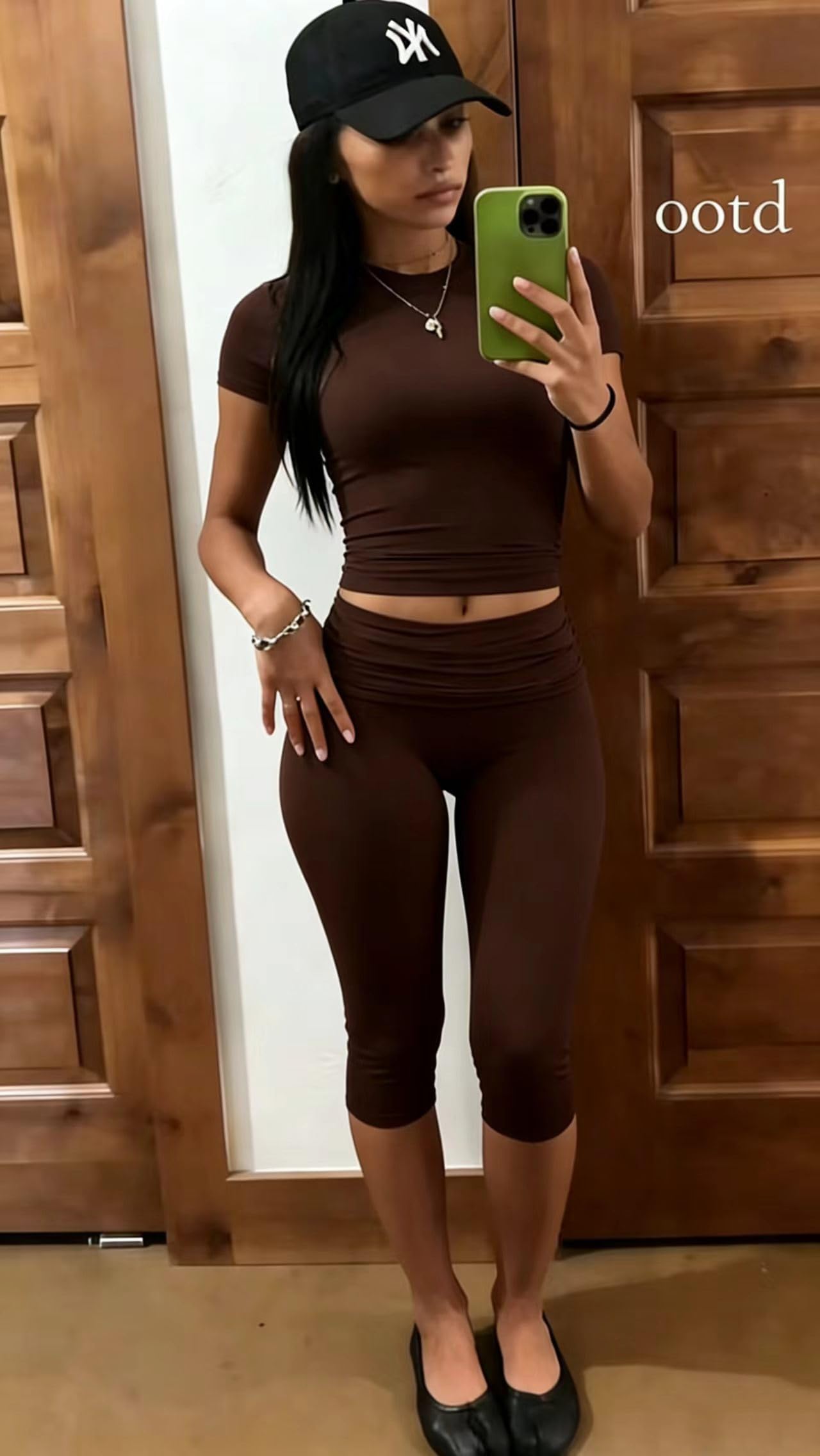 Sleek & Chic Capri Set