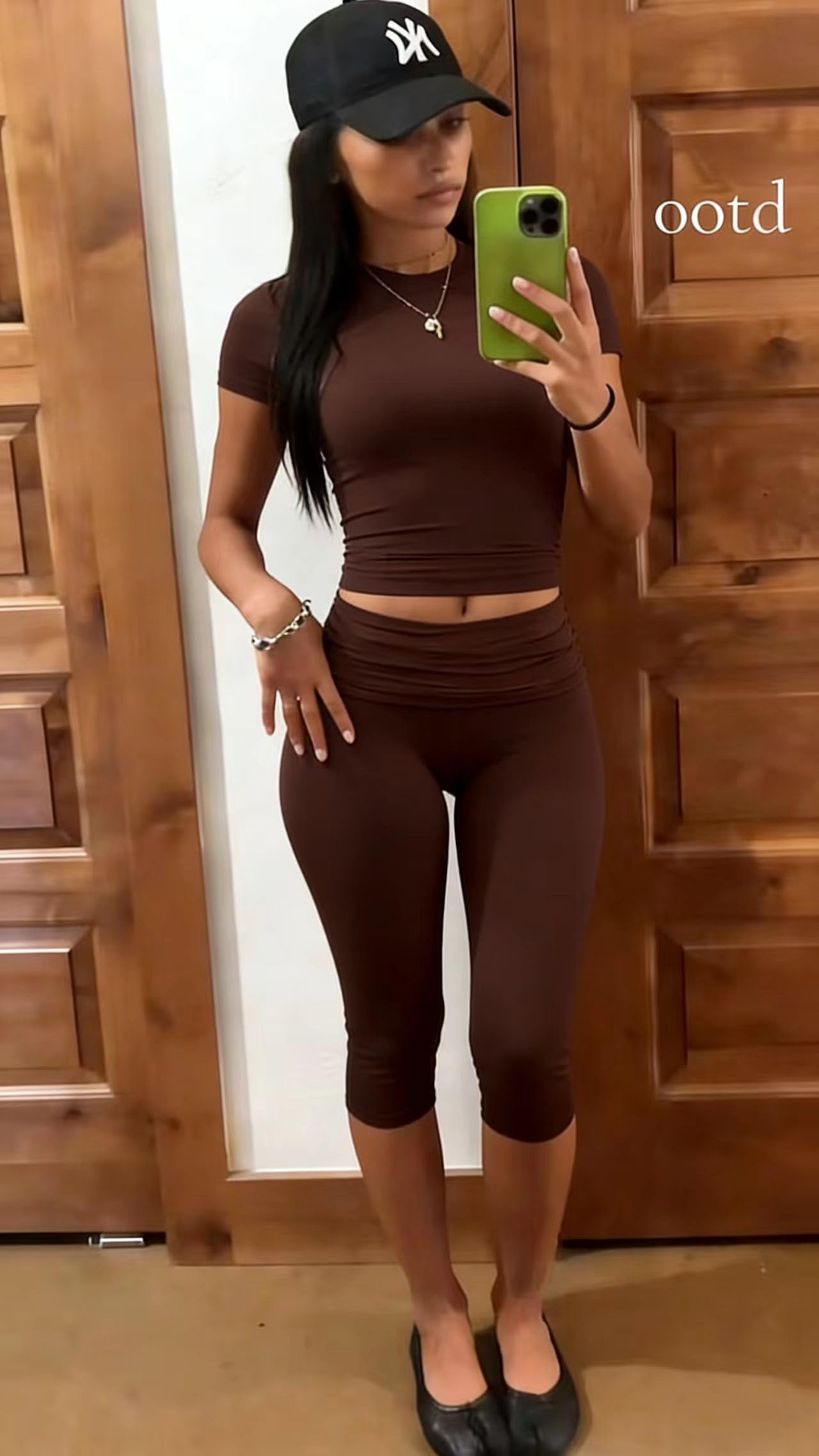 Sleek & Chic Capri Set